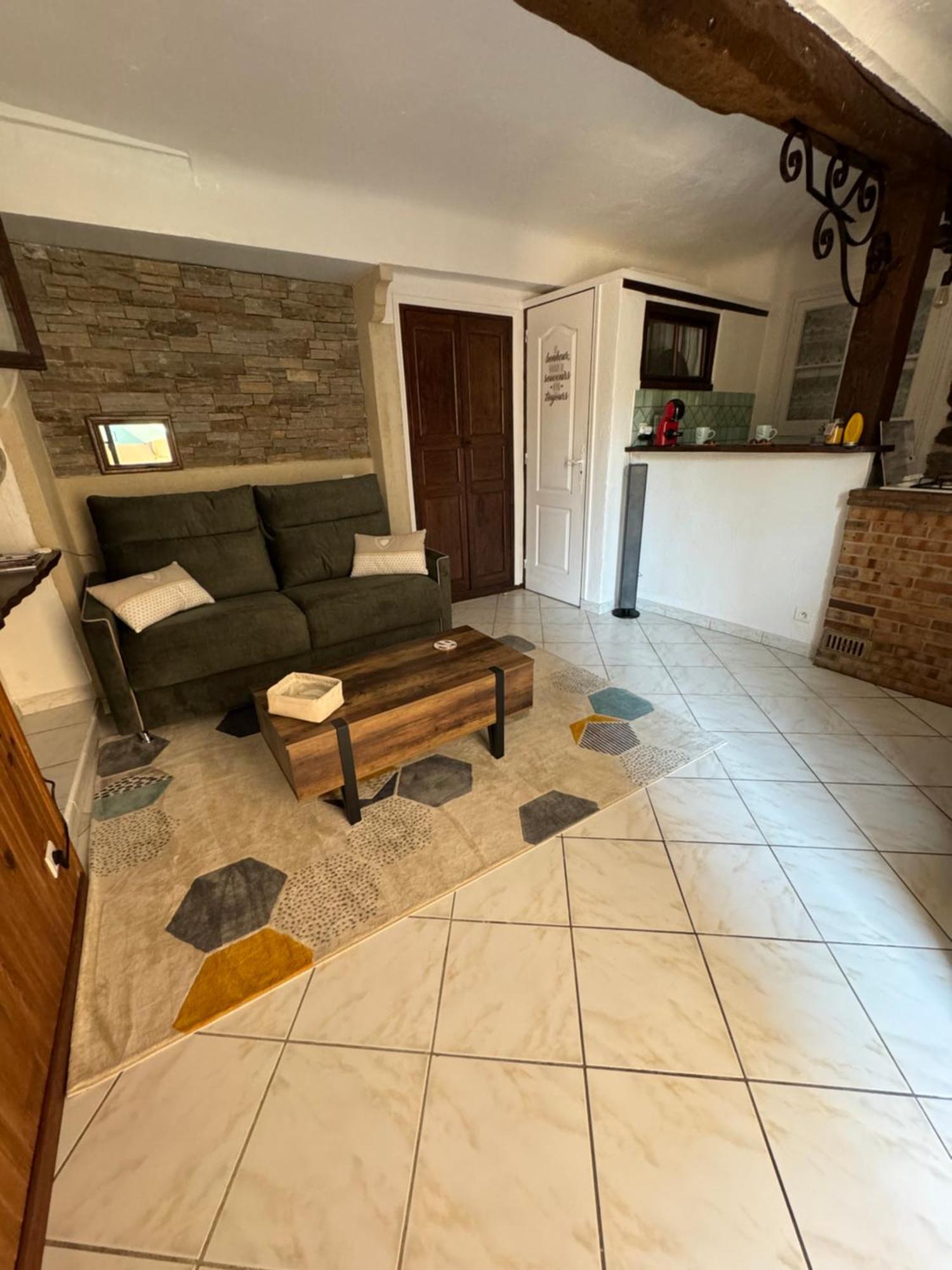 Chez Kay Apartment Roquebrune-sur-Argens Exterior photo