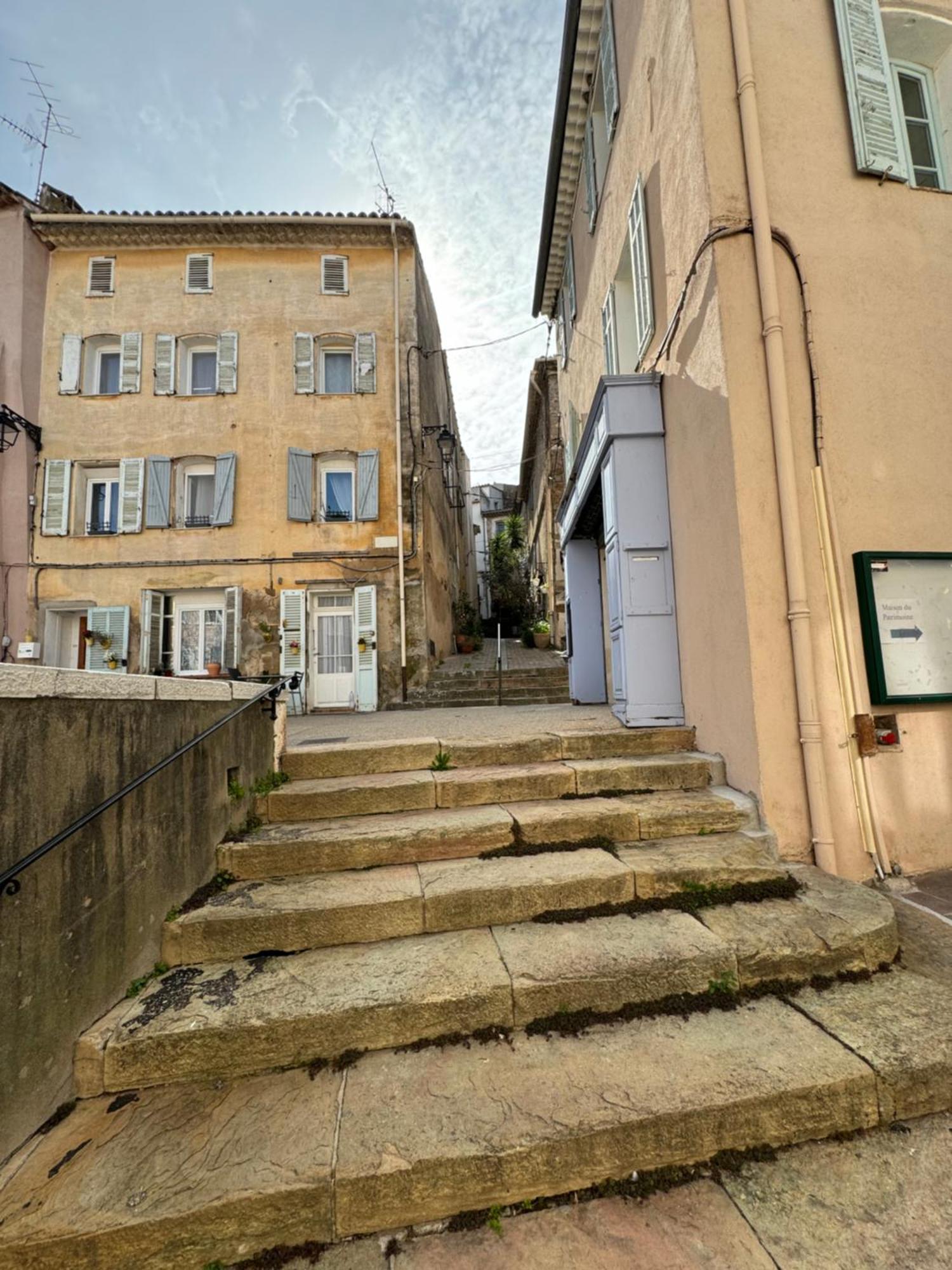 Chez Kay Apartment Roquebrune-sur-Argens Exterior photo