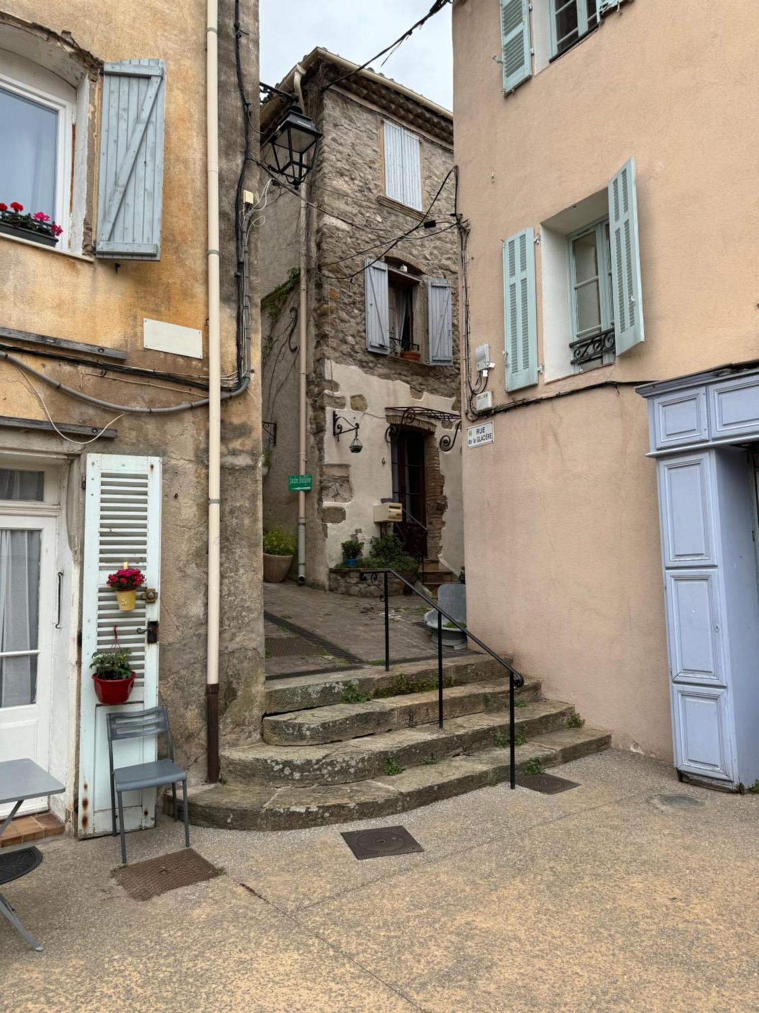 Chez Kay Apartment Roquebrune-sur-Argens Exterior photo